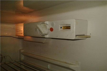 冰箱灯怎么换？
